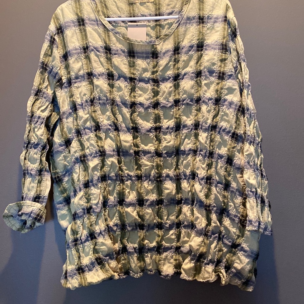 Cut loose top